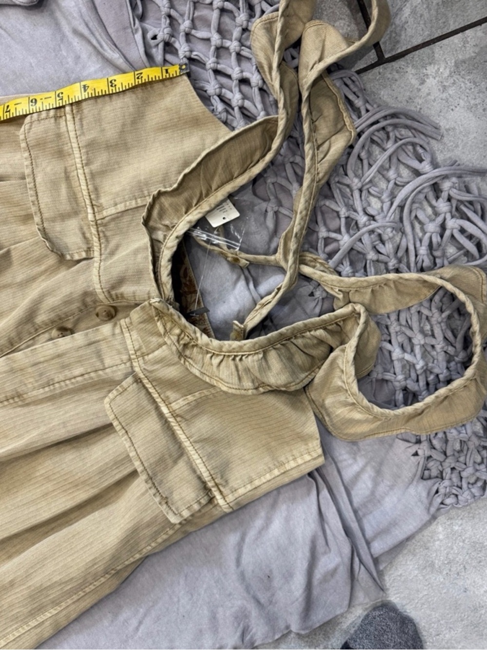 Anthropologie - Wide Leg Overalls Jumpsuit - size 14 (tiny hole) - Picture 6 of 7